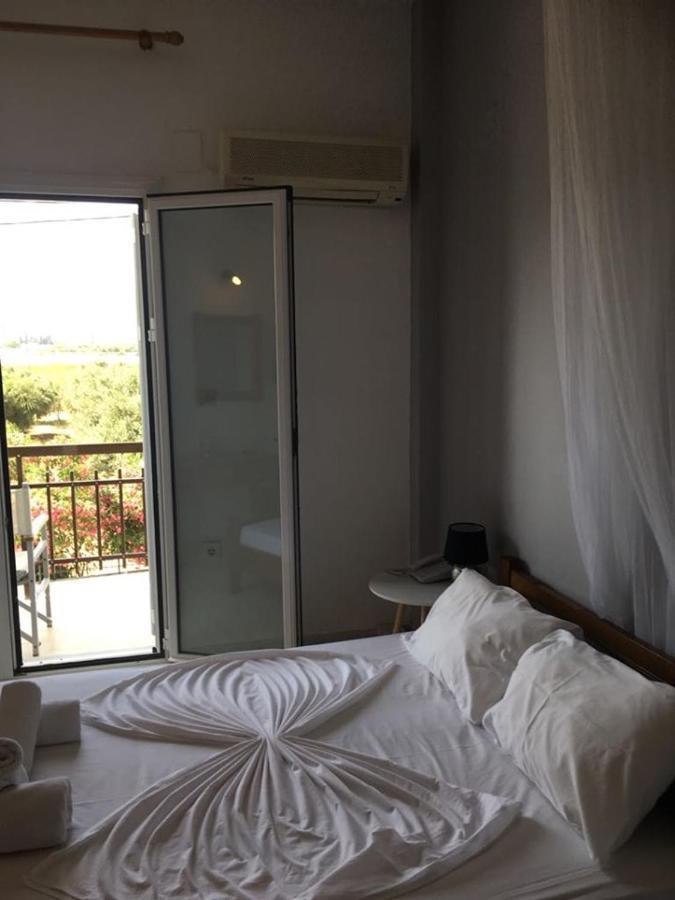 Hotel Katerina Питагорио Екстериор снимка