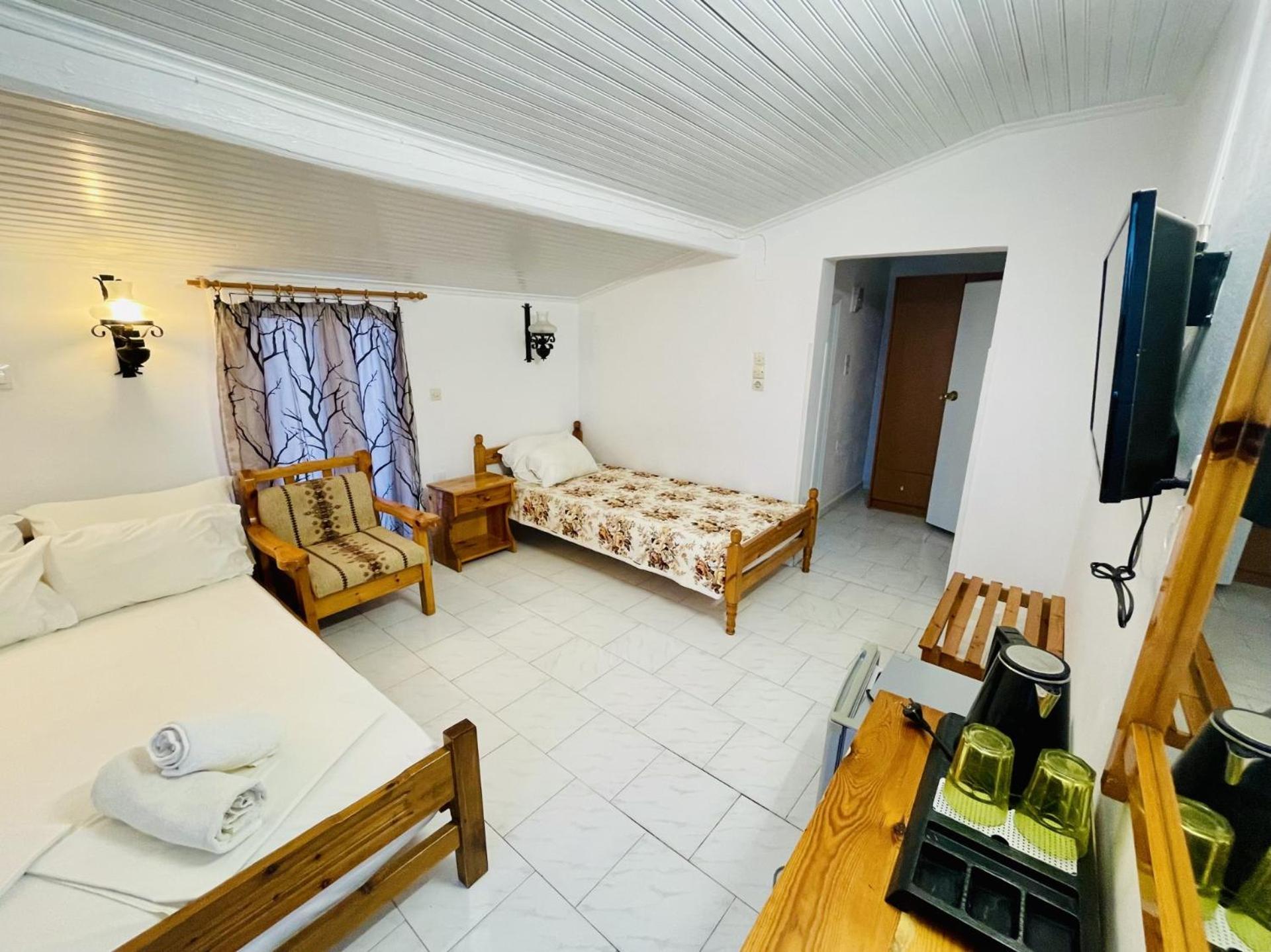 Hotel Katerina Питагорио Екстериор снимка